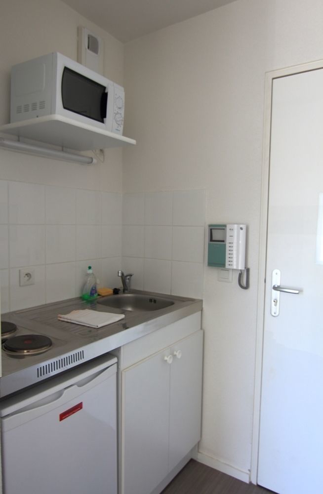 Residence Hoteliere Laudine Reims Bagian luar foto