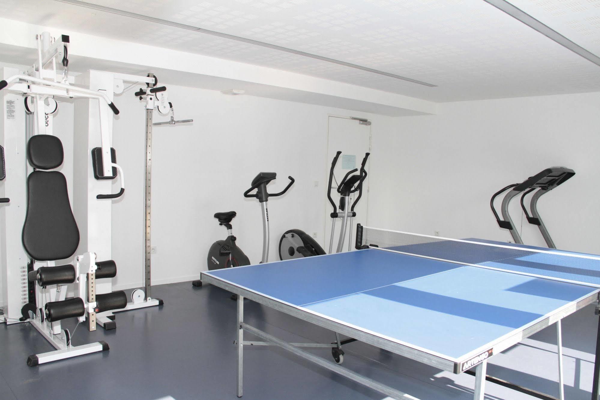 Residence Hoteliere Laudine Reims Bagian luar foto