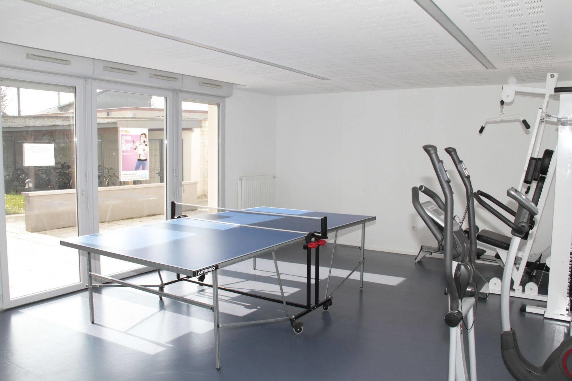 Residence Hoteliere Laudine Reims Bagian luar foto